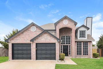 204 PARKWAY CT ROCKWALL, TX 75032